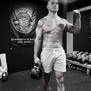 Kettlebuilt Hawaii - Suitcase Carries for core, spine and grip strength! - Trainers Near Me Kettlebuilt Hawaii - Suitcase Carries for core, spine and grip strength! - Trainers Near Me