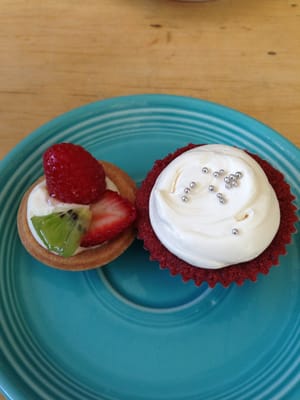 Carlucci's Bakery by null
