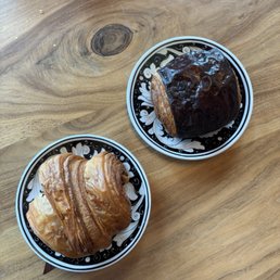 Ham and cheese croissant / chocolate croissant
