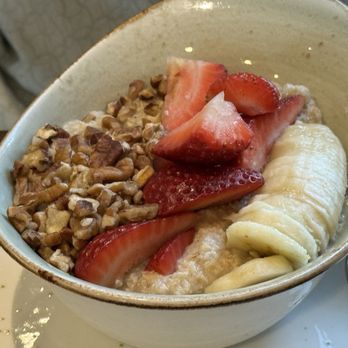 First Watch - Oatmeal - Breakfast & Brunch Near Me - Gilbert, Arizona