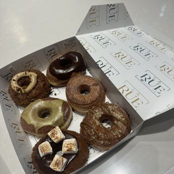 La Rue Doughnut - Bakeries Near Me - Dallas, Texas La Rue Doughnut - Bakeries Near Me - Dallas, Texas