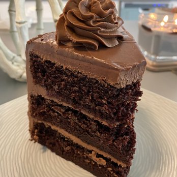 Lu Lu Licious Desserts - Custom Cakes Near Me