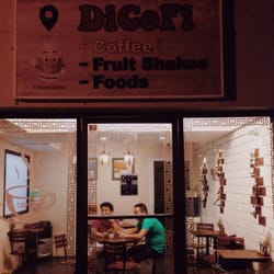 DiCofi Vietnamese Cafe - I went just an hour before closing time, not much people, just a couple of Vietnamese dudes speaking with the owner.