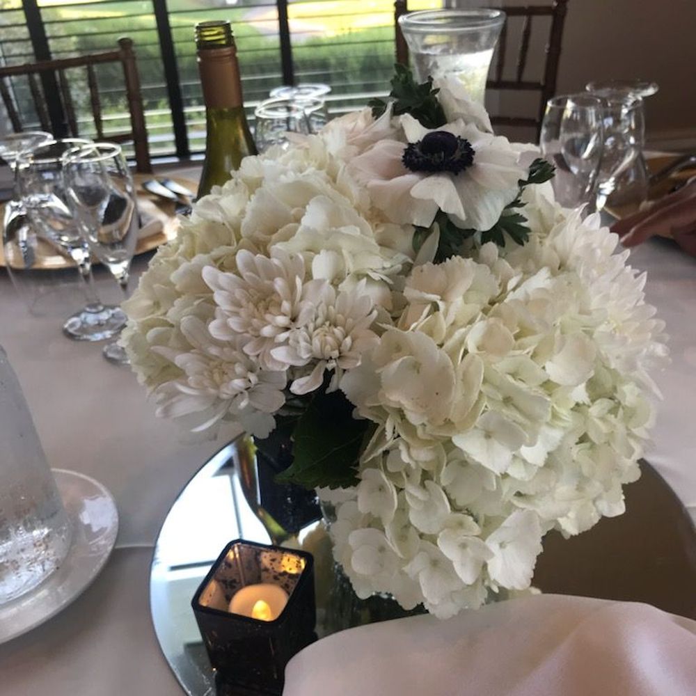 Flower Divas - We did all white flowers - Florists Near Me - Santa Clara, California Flower Divas - We did all white flowers - Florists Near Me - Santa Clara, California