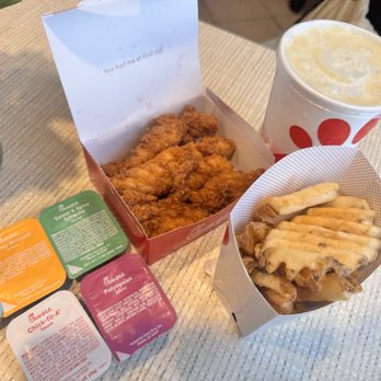 Chick-fil-A - Fast Food Near Me - Woodside, New York