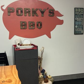 Porky's BBQ - Entrance area - Barbeque Near Me - Arlington Heights, Illinois Porky's BBQ - Entrance area - Barbeque Near Me - Arlington Heights, Illinois