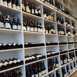 Viaggio Wine Merchant