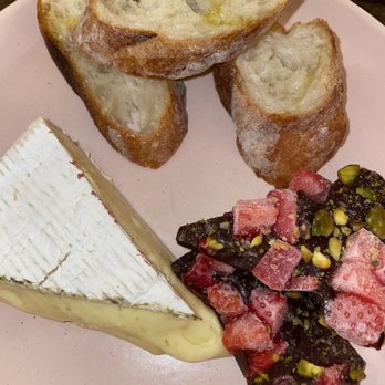 Brickwall - Cheese pairing. (Chocolate with frozen strawberries) - Bars Near Me - Asbury Park, New Jersey