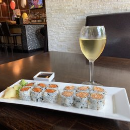 Spicy Salmon Roll