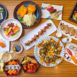 Gyotaku Japanese Restaurant - Various options of dining choices