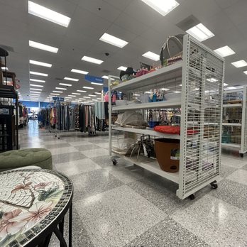 Ross Dress for Less - Department Stores Near Me - Vernon Hills, Illinois Ross Dress for Less - Department Stores Near Me - Vernon Hills, Illinois