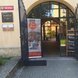 Cafe Muzeum