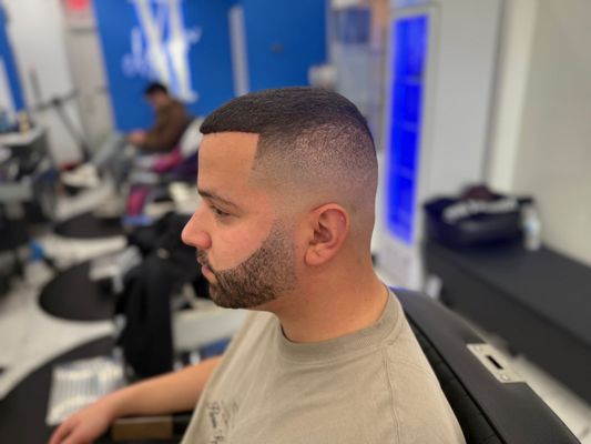 XI BARBERSHOP by null
