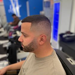 XI Am Barbershop