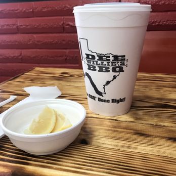 Dee Willie's BBQ - We have the tea - Barbeque Near Me - San Antonio, Texas