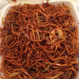 Manchurian Beef Chow Mein (thick Noodles) 满州牛肉炒面