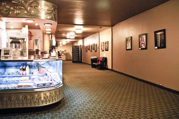 Kiggins Theatre by null