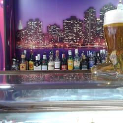 Rhin - Un bonito local para estar entre amigos