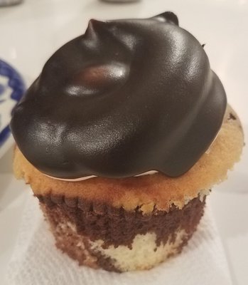 Treat Cupcake Bar by null