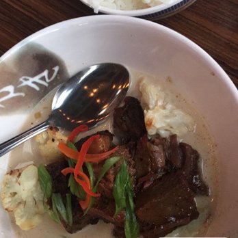 Eem - White curry with burnt ends - Cocktail Bars Near Me - Portland, Oregon