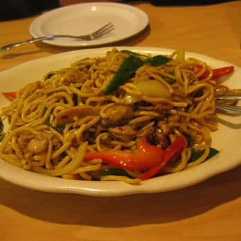 Noodle World - Spicy Chicken Yakisoba - Chinese Near Me - Alhambra, California Noodle World - Spicy Chicken Yakisoba - Chinese Near Me - Alhambra, California