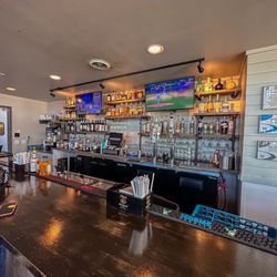 Local On North - Duluth - Bar