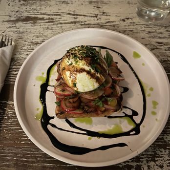 Tanner Smiths - Burrata Toast - Cocktail Bars Near Me - New York, New York