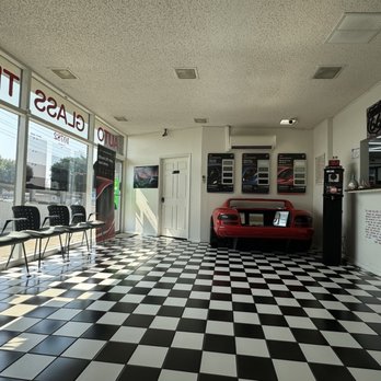 Tint Masters - Lobby waiting area - Car Window Tinting Near Me - Ontario, California