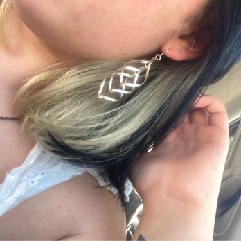 Salon de Cheveux - Hair Coloring - Hair Extensions Near Me - Temecula, California Salon de Cheveux - Hair Coloring - Hair Extensions Near Me - Temecula, California