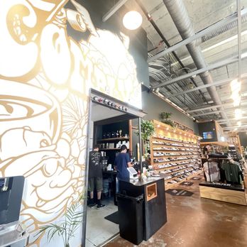 Idlewild Coffee - Decor - Coffee & Tea Near Me - Austin, Texas
