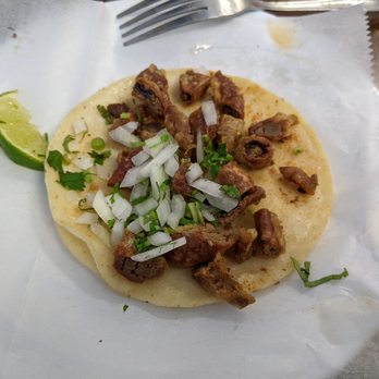 Dos Hermanos - Tripa taco - Mexican Near Me - Fort Worth, Texas