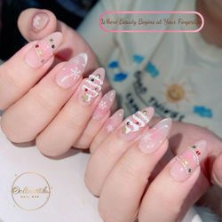 Ooltewah Nail Bar - Let your nails shine this Christmas! 
From classic red to dreamy glitter, we've got your holiday look covered.