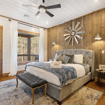 Hamptons of Hochatown - Vacation Rentals Near Me - Broken Bow, Oklahoma Hamptons of Hochatown - Vacation Rentals Near Me - Broken Bow, Oklahoma