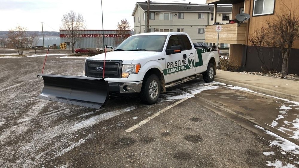 PRISTINE LANDSCAPING Updated September 2024 10 Photos 1635A 13