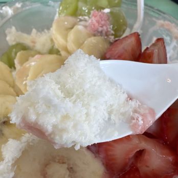 Snowl - Fruit Snow - Desserts Near Me - Aurora, Colorado