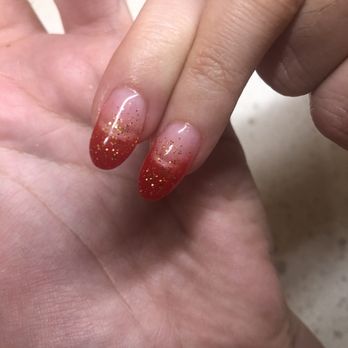 IL Giglio Nail & Spa - gaps in nails showing through - Nail Salons Near Me - Brooklyn, New York