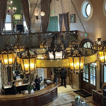 Piazza Del Dotto - The main tasting room - Wineries Near Me - Napa, California