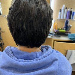 Julia's Hair Salon