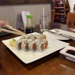 Stone Bowl Pan Asian Kitchen & Sushi - Spicy Crunchy Shrimp Roll