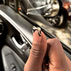 K & N Nails - Chiped Right 26th