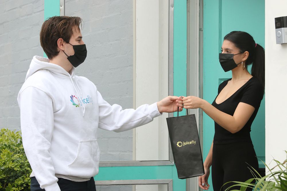 LA VAPE DELIVERY 10 Photos Los Angeles, California Vape Shops