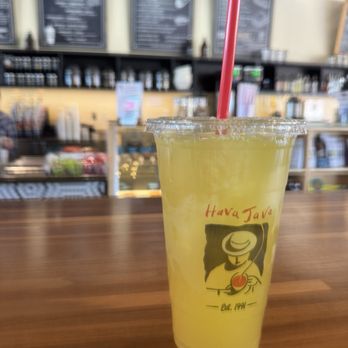 Hava Java - Mesa - Iced Pomegranate Green Tea medium size - Coffee & Tea Near Me - Mesa, Arizona