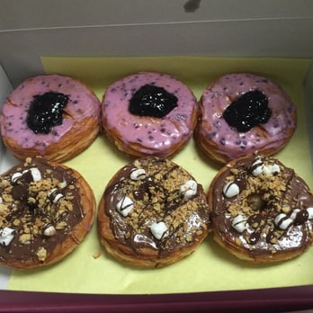 Mama's Donuts - Donuts Near Me - Van Nuys, California