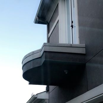 Navarro Stairs - They never put up the balcony rails. - Decks & Railing Near Me