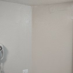 La Quinta by Wyndham Jacksonville - Paint bubble from water leak.
