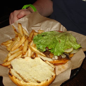 Harry Caray's - Tavern burger - Sports Bars Near Me - Chicago, Illinois