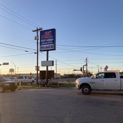 O & S Quik Change - Suns just barely coming up. I'm 1st in line! Lol (10/21/2022)