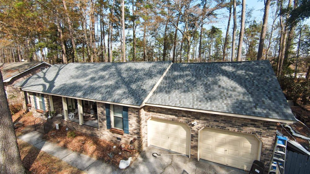 Slide of Palm & Pineapple Roofing and Exteriors