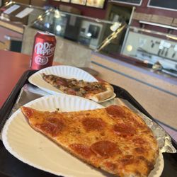 Johnny's Pizza Shop