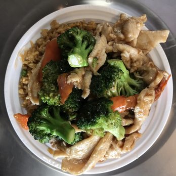 Panda - lunch chicken broccoli - Chinese Near Me - Hobart, Indiana
